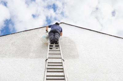 Peinture extérieure à la Chapelle-Saint-Jean — façades et ravalement